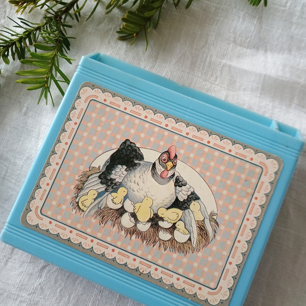🐔 COTTAGE CORE 🐔 kitschy, hen and chick memo paper & pen holder, farmhouse